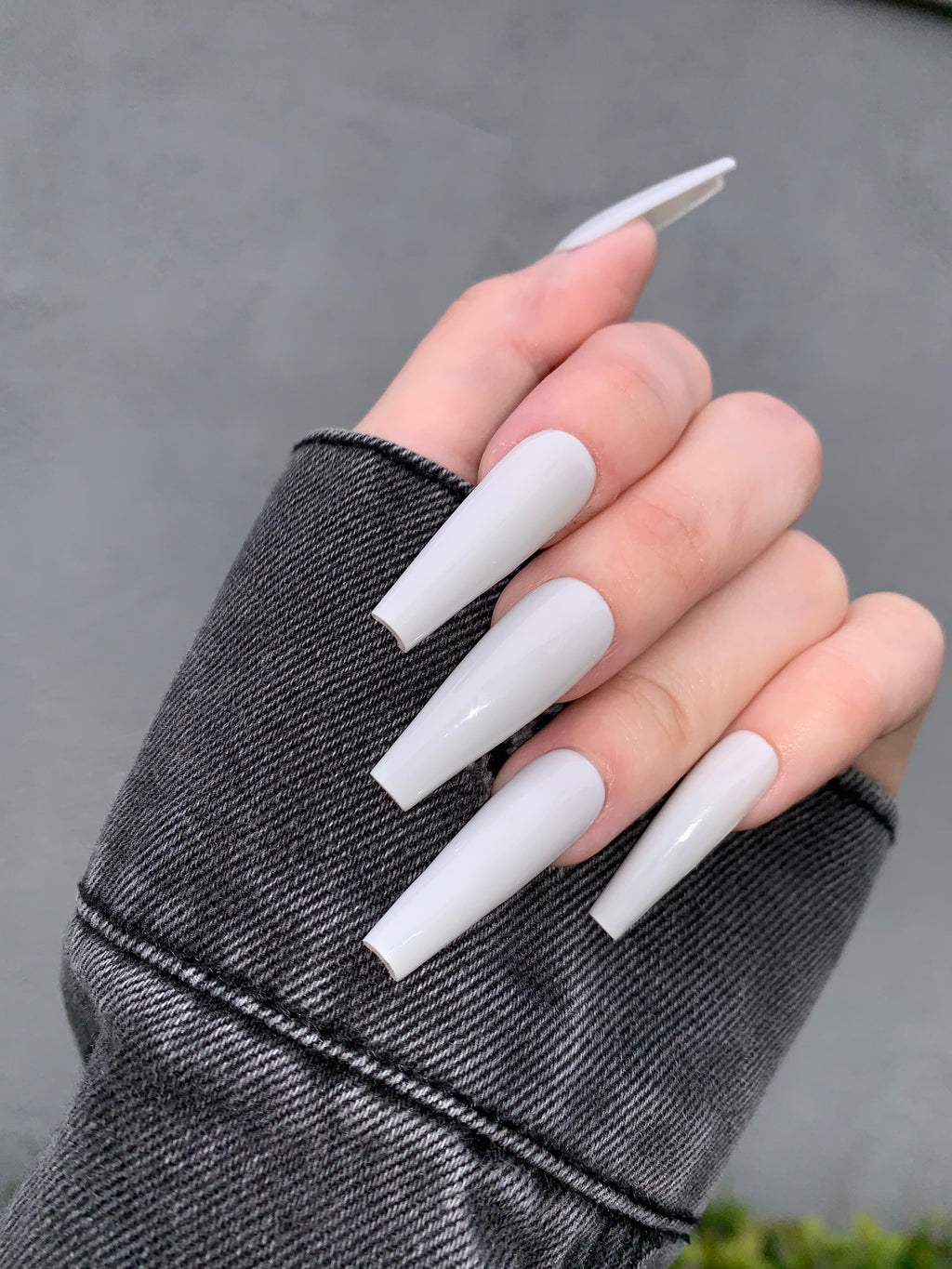 SOFT GRAY