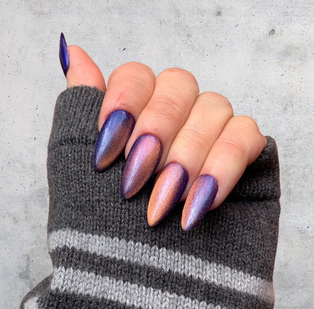 PURPLE ORANGE CATSEYE NAILS